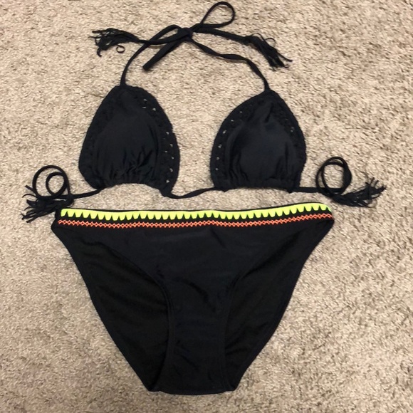 Other - BRAND NEW BLACK STRING BIKINI SIZE Medium
